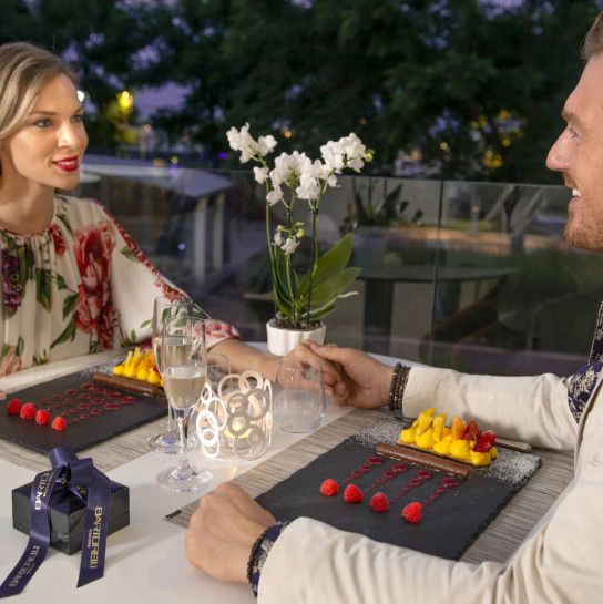 media.Slide-Compleanno-2-Hotel-Atlantic-Riccione