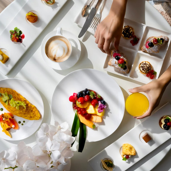 media.Slide-Room-service-2-Hotel-Atlantic-Riccione